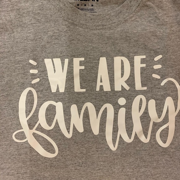 💙3 for $20💙We Are Family Gildan T-Shirt - Picture 2 of 2